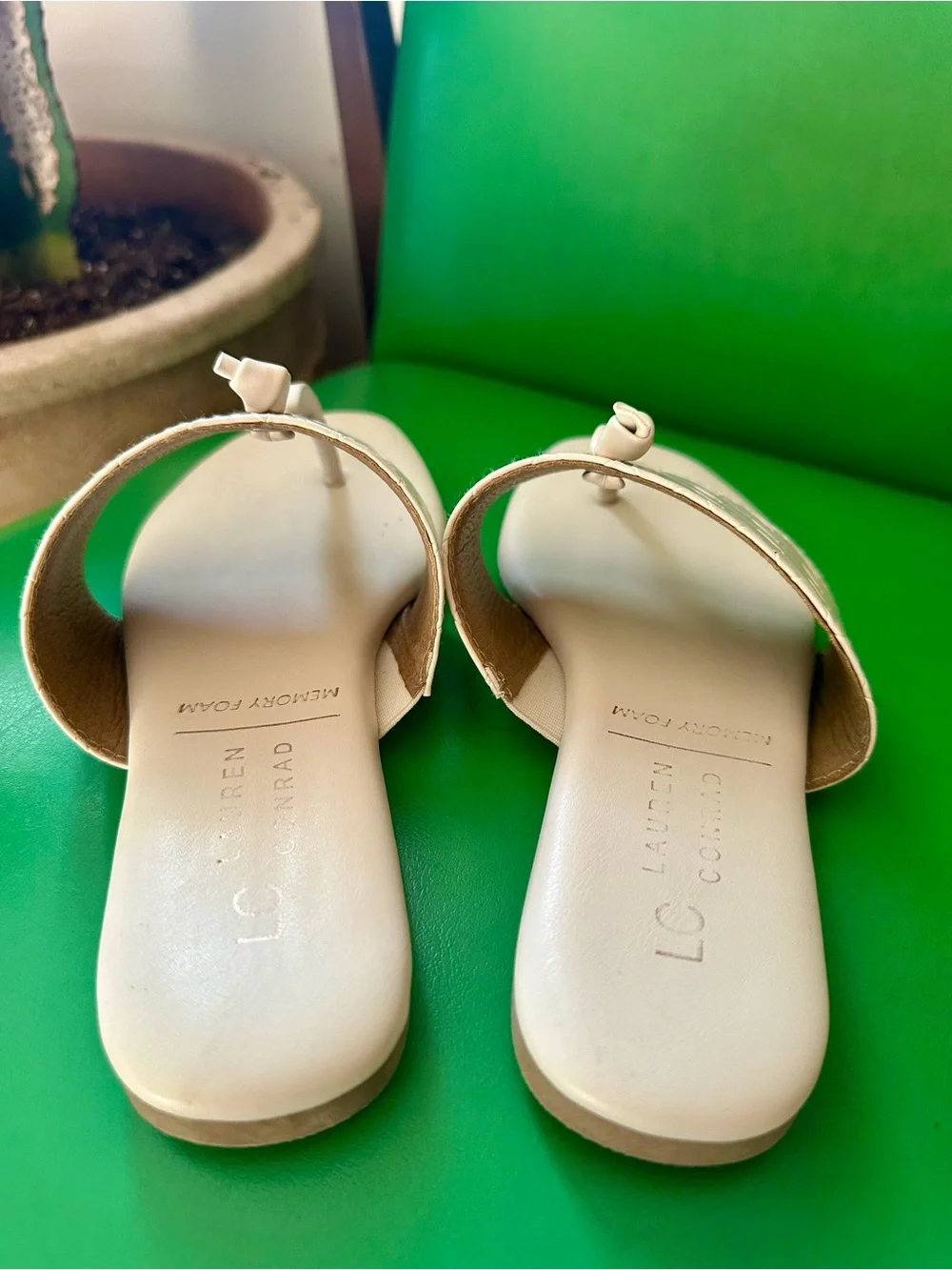 LC Lauren Conrad White Woven Toe-Post Slide Sandals